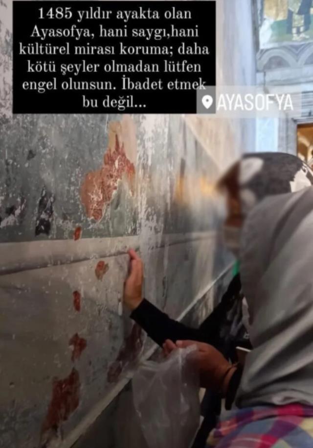 Ayasofya'dan gelen son görüntü pes dedirtti! Şimdi de duvarlarını kazıyıp eve götürüyorlar