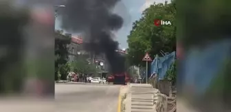 Ankara'da hareket halindeki otomobil yandı