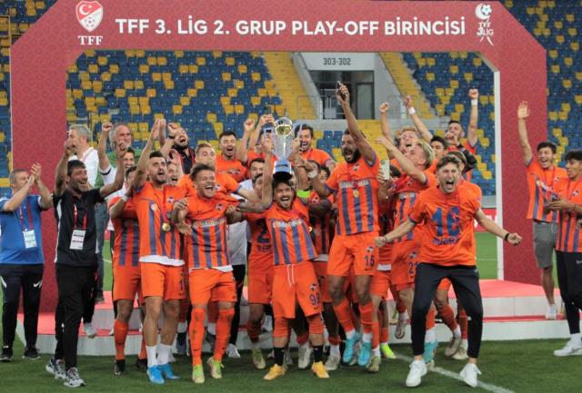 Eski Galatasaraylı tarih yazdı! İskenderunspor, TFF 2. Lig'de Eski Galatasaraylı tarih yazdı! İskenderunspor, TFF 2. Lig'de