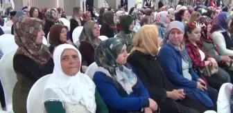 Gelirinin tamamı öğrencilere burs olarak verilen markanın 1'inci yaşı kutlandı