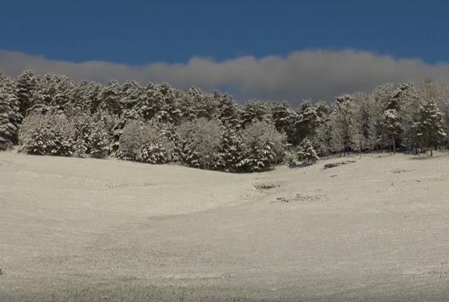 Kars baharda 'kara kış'ı yaşıyor