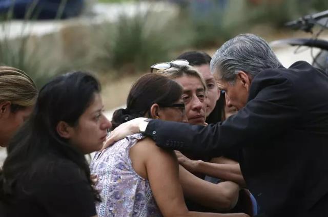 ABD'de 21 kişinin öldüğü okul saldırısıyla ilgili korkunç iddia! 40 polis katliam bitene kadar Ramos'a engel olmamış