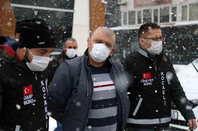 Sevgilisini öldüren sanıktan mahkemede şaşkına çeviren savunma: Kardeşimle birliktelik yaşıyordu