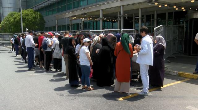 İstanbullular fethin 569. yıldönümünde Atatürk Havalimanı Millet Bahçesi'ne akın ediyor İstanbullular fethin 569. yıldönümünde Atatürk Havalimanı Millet Bahçesi'ne akın ediyor