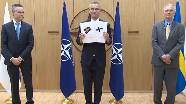 Cumhurbaşkanı Erdoğan, NATO'ya üye olmak isteyen İsveç ve Finlandiya'yı açık açık uyardı: Gerekli adımlar atılmazsa duruşumuz değişmeyecek Cumhurbaşkanı Erdoğan, NATO'ya üye olmak isteyen İsveç ve Finlandiya'yı açık açık uyardı: Gerekli adımlar atılmazsa duruşumuz değişmeyecek