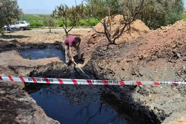 TPAO, Manisa'da bir bahçedeki kuyudan akan petrole benzer siyah sıvıdan numune aldı