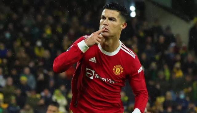 Yer yerinden oynayacak! Cristiano Ronaldo eski hocasının takımına gidiyor Yer yerinden oynayacak! Cristiano Ronaldo eski hocasının takımına gidiyor