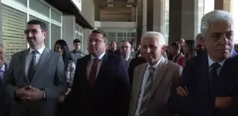 Ankara Adliyesinde görevli hakim ve savcıların yağlı boya eserleri sergilendi