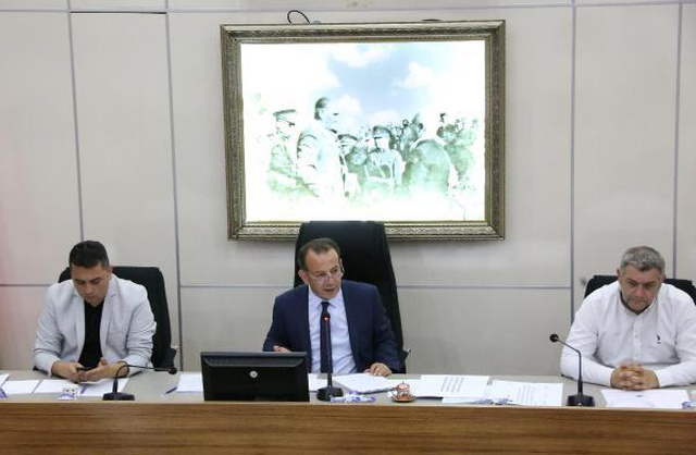 Kadın meclis üyesine yönelik sözleri tepki çeken Tanju Özcan kendini savundu: Olayın mağduru benim, özür bekliyorum Kadın meclis üyesine yönelik sözleri tepki çeken Tanju Özcan kendini savundu: Olayın mağduru benim, özür bekliyorum