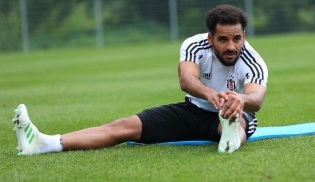 Daha fiyaskosu gelmez! Sadece 454 dakika oynayıp Beşiktaş'ın kasasını boşalttı Daha fiyaskosu gelmez! Sadece 454 dakika oynayıp Beşiktaş'ın kasasını boşalttı