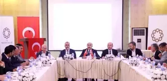 Sosyal politikalarda 7 bölge 7 yıl projesi ile Mardin'de toplantı gerçekleştirildi