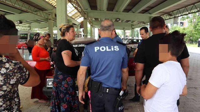 Böyle anne de nine de olmaz olsun! Dilendirilen küçük kızın söyledikleri vicdanları sızlattı Böyle anne de nine de olmaz olsun! Dilendirilen küçük kızın söyledikleri vicdanları sızlattı