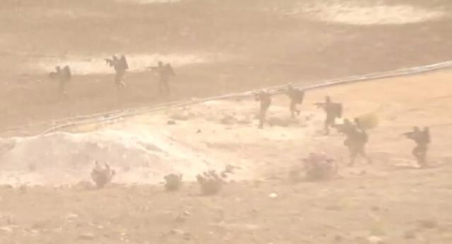 Erdoğan'ın harekat sinyali sonrası Tel Rıfat ve Münbiç'te hareketlilik! Suriye Milli Ordusu tatbikatlara başladı Erdoğan'ın harekat sinyali sonrası Tel Rıfat ve Münbiç'te hareketlilik! Suriye Milli Ordusu tatbikatlara başladı