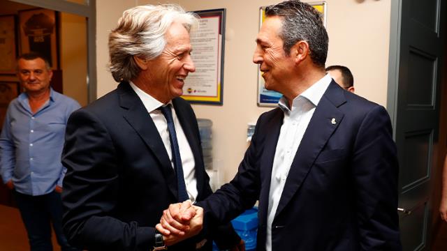 Fenerbahçe'nin Jorge Jesus'a vereceği maaş olay oldu: Nasıl başardın bunu Ali Koç! Fenerbahçe'nin Jorge Jesus'a vereceği maaş olay oldu: Nasıl başardın bunu Ali Koç!