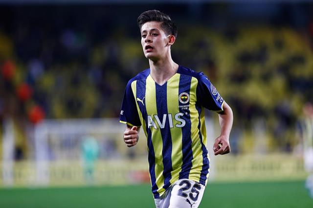 Helal olsun sana Arda Güler! Dünya devlerinin takip ettiği listede 1 numaraya oturdu Helal olsun sana Arda Güler! Dünya devlerinin takip ettiği listede 1 numaraya oturdu