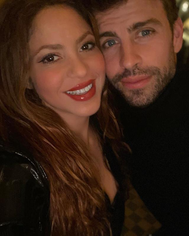 Herkesin imrendiği çifte nazar değdi! Shakira, kocası Pique'yi evde başka bir kadınla yakaladı Herkesin imrendiği çifte nazar değdi! Shakira, kocası Pique'yi evde başka bir kadınla yakaladı