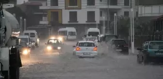 Kula'da sağanak günlük yaşamı olumsuz etkiledi