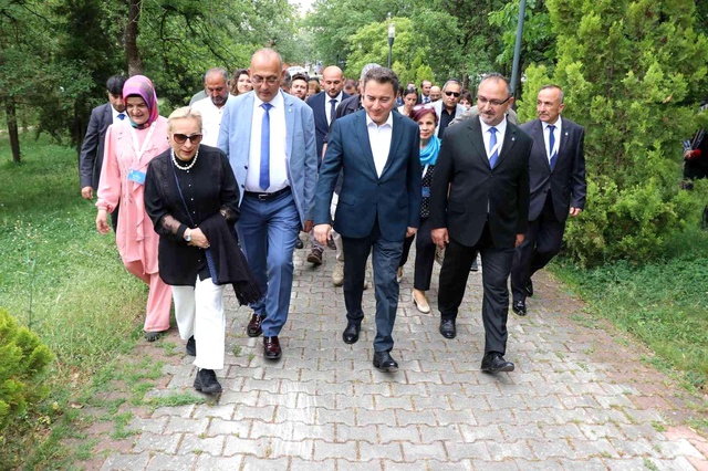 DEVA lideri Ali Babacan, Cumhurbaşkanı adaylığına tek şartta aday olacağını duyurdu