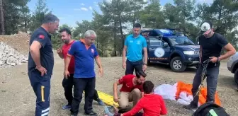 Burdur'da ormanlık alana düşen yamaç paraşütçüsü kurtarıldı