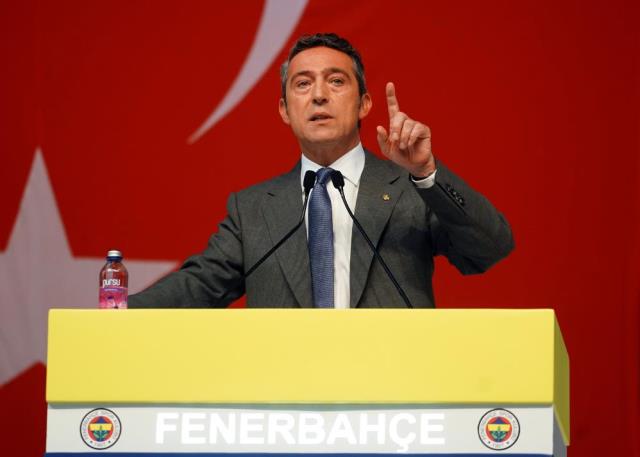 Ali Koç, TFF'nin başkan adayı için uyardı ve Cumhurbaşkanı Erdoğan'a seslendi: Lütfen bu hatadan dönelim Ali Koç, TFF'nin başkan adayı için uyardı ve Cumhurbaşkanı Erdoğan'a seslendi: Lütfen bu hatadan dönelim