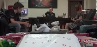 Güvenlik güçlerine mektup yazan çocuklar doyasıya eğlendi
