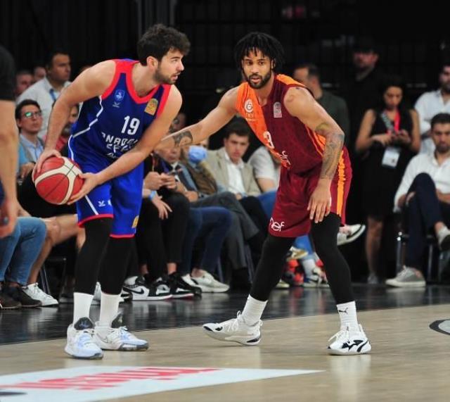 Son Dakika: Anadolu Efes-Galatasaray maçı nefes kesti! İşte Fenerbahçe'nin finaldeki rakibi Son Dakika: Anadolu Efes-Galatasaray maçı nefes kesti! İşte Fenerbahçe'nin finaldeki rakibi