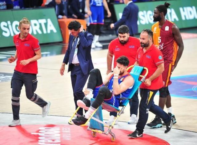 Son Dakika: Anadolu Efes-Galatasaray maçı nefes kesti! İşte Fenerbahçe'nin finaldeki rakibi Son Dakika: Anadolu Efes-Galatasaray maçı nefes kesti! İşte Fenerbahçe'nin finaldeki rakibi