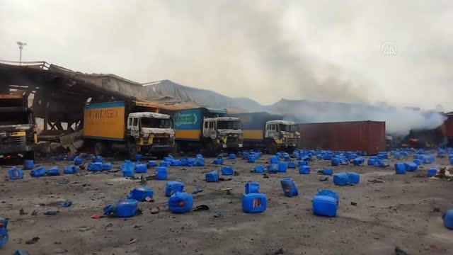 Bangladeş'in kimyasal dolu konteyner deposundaki patlama sonucu 28 kişi öldü Bangladeş'in kimyasal dolu konteyner deposundaki patlama sonucu 28 kişi öldü