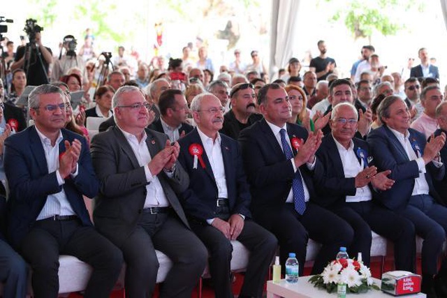 '6'lı masa dağılıyor' iddialarına Kılıçdaroğlu'ndan yanıt: Bunlara inanmayın '6'lı masa dağılıyor' iddialarına Kılıçdaroğlu'ndan yanıt: Bunlara inanmayın