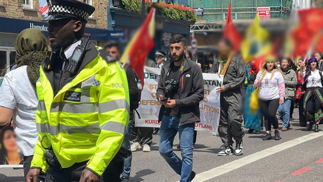 Terör örgütü sempatizanları sokaklar döküldü! İtalya'da skandal gösteri