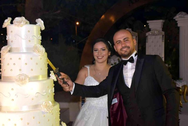 Yeni evli çiftin tüm hayalleri bir 'tuşla' yıkıldı Yeni evli çiftin tüm hayalleri bir 'tuşla' yıkıldı