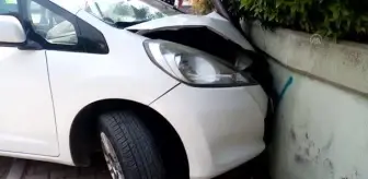 16 yaşındaki çocuk, kullandığı otomobille duvara çarpınca yakalandı