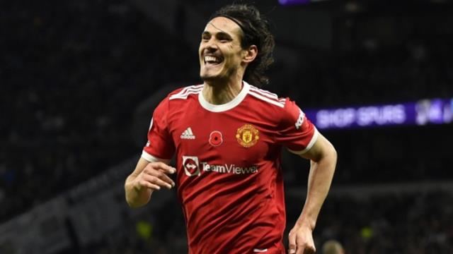 Dünya bu transferi konuşacak! Süper Lig devi Edinson Cavani'ye formayı giydiriyor Dünya bu transferi konuşacak! Süper Lig devi Edinson Cavani'ye formayı giydiriyor