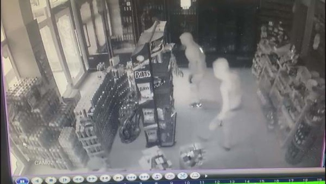 600 bin liralık soygun kamerada! Tekel sahibi durumu sabah dükkanı açtığında fark etti 600 bin liralık soygun kamerada! Tekel sahibi durumu sabah dükkanı açtığında fark etti
