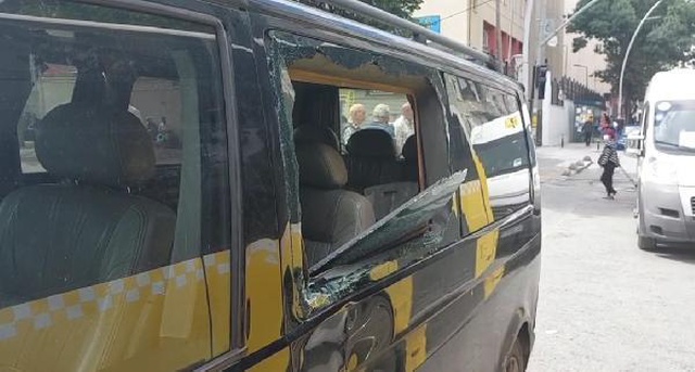 İETT otobüsü şoförü, 2 çocuğu çarptıktan sonra kaçtı İETT otobüsü şoförü, 2 çocuğu çarptıktan sonra kaçtı