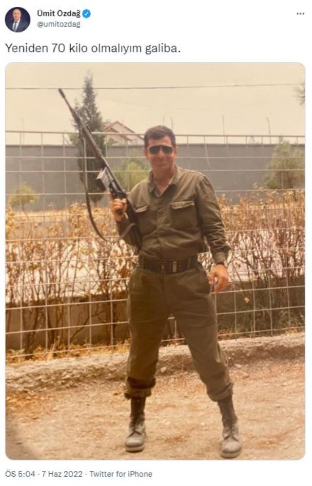 Ümit Özdağ, askerlik fotoğrafını paylaşıp İBB Başkanı Ekrem İmamoğlu'na mesaj gönderdi Ümit Özdağ, askerlik fotoğrafını paylaşıp İBB Başkanı Ekrem İmamoğlu'na mesaj gönderdi