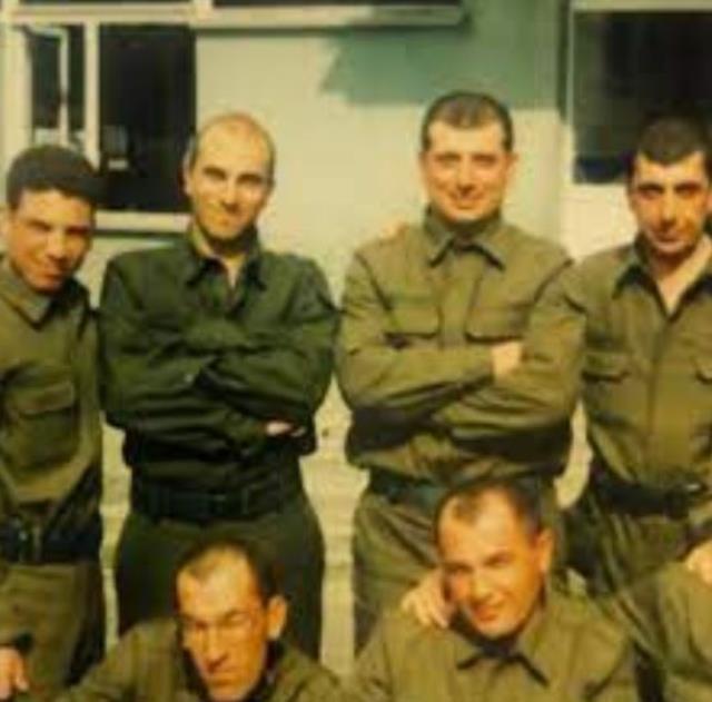 Ümit Özdağ, askerlik fotoğrafını paylaşıp İBB Başkanı Ekrem İmamoğlu'na mesaj gönderdi Ümit Özdağ, askerlik fotoğrafını paylaşıp İBB Başkanı Ekrem İmamoğlu'na mesaj gönderdi