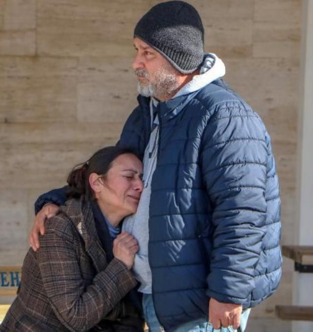 17 yaşındaki Nuray'ı öldüren eski nişanlı, yaşananları soğukkanlılıkla anlattı: Zayıf olduğu için direnemedi 17 yaşındaki Nuray'ı öldüren eski nişanlı, yaşananları soğukkanlılıkla anlattı: Zayıf olduğu için direnemedi