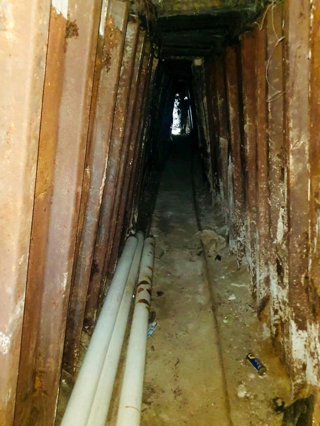 ABD-Meksika sınırında 242 metre uzunluğunda bir 'narko-tünel' daha bulundu ABD-Meksika sınırında 242 metre uzunluğunda bir 'narko-tünel' daha bulundu