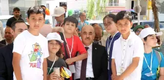 Samsun Valisi Dağlı: 'Çocukların kitaplardan önce bizleri izlediğinin farkındayız'