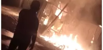 Sultangazi'de işçilerin kaldığı baraka alev alev yandı