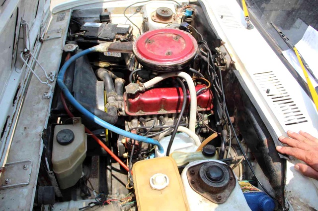 Otomobiline kurduğu sistemle yakıttan yüzde 50 tasarruf sağlıyor Otomobiline kurduğu sistemle yakıttan yüzde 50 tasarruf sağlıyor
