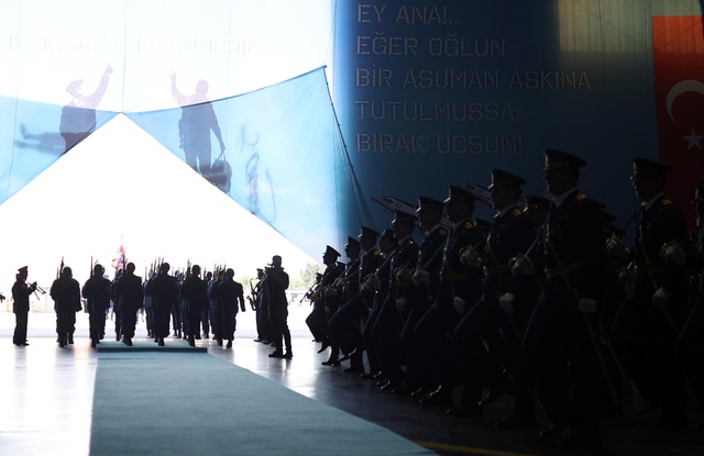 Bakan Akar'dan, Yunanistan'a sert mesajlar Bakan Akar'dan, Yunanistan'a sert mesajlar