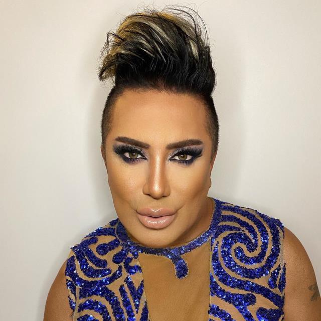 Murat Övüç, Türk milletini aşağıladığı iddiasıyla hakim karşısına çıktı Murat Övüç, Türk milletini aşağıladığı iddiasıyla hakim karşısına çıktı