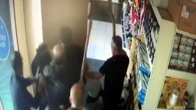 6 kişinin tutuklandığı, boksöre sopalı saldırı kamerada