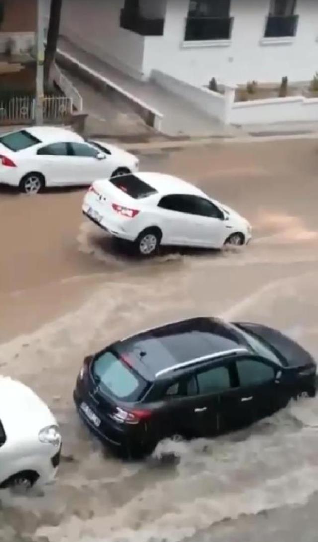 Ankara yine sele teslim! Aniden bastıran şiddetli yağış sonrası gelen görüntüler korkunç