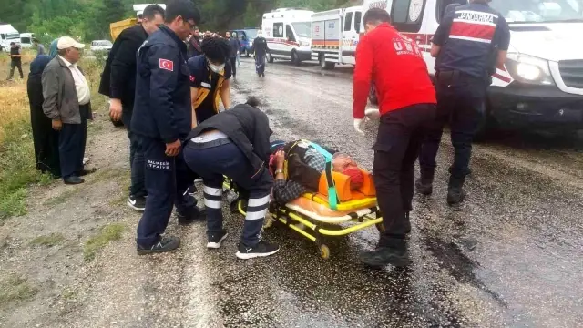 Balıkesir'deki feci kazayla ilgili muhtar konuştu: Düğün cemiyetinin olduğu yere ben getirdim, geldikten sonra minibüsle gitmek istediler