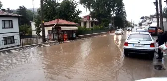 Sağanak hayatı olumsuz etkiledi