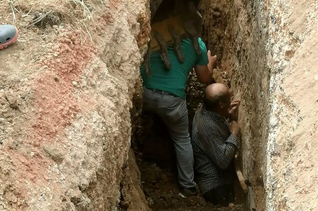 Bursa'da göçük altında can pazarı...