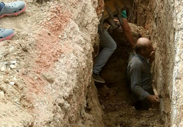 Bursa'da göçük altında can pazarı...